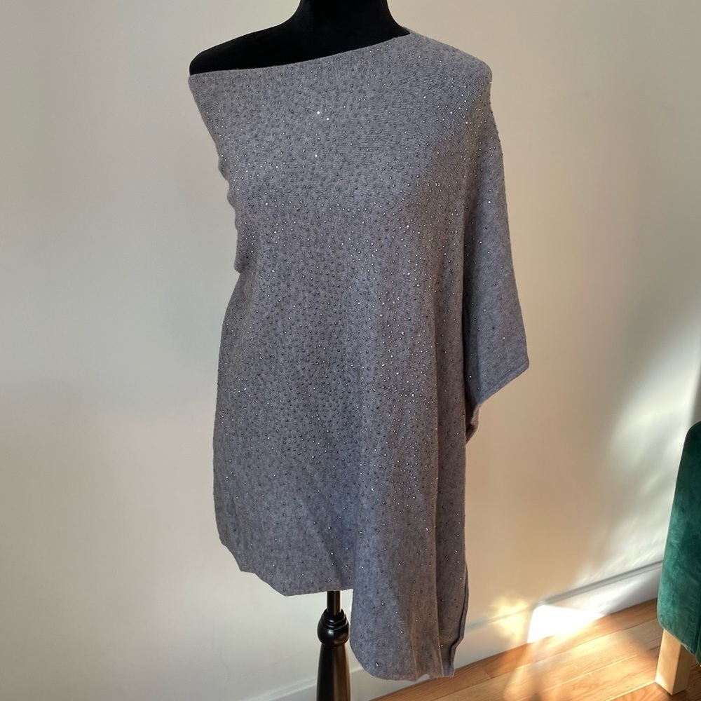 La Fiorentina Gray Crystal Embellished Shimmering Asymmetric Poncho Sweater O/S